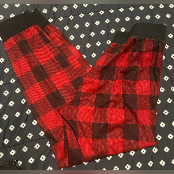 🔥2/$10 Used Buffalo Red and Black Checkerd Pj Pants - size L - Picture 1 of 16